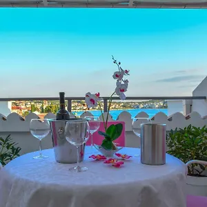 Luxury Tea Apartament